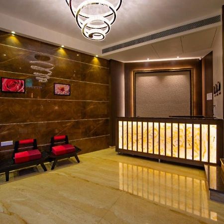 Hotel Laxvas Thane Extérieur photo