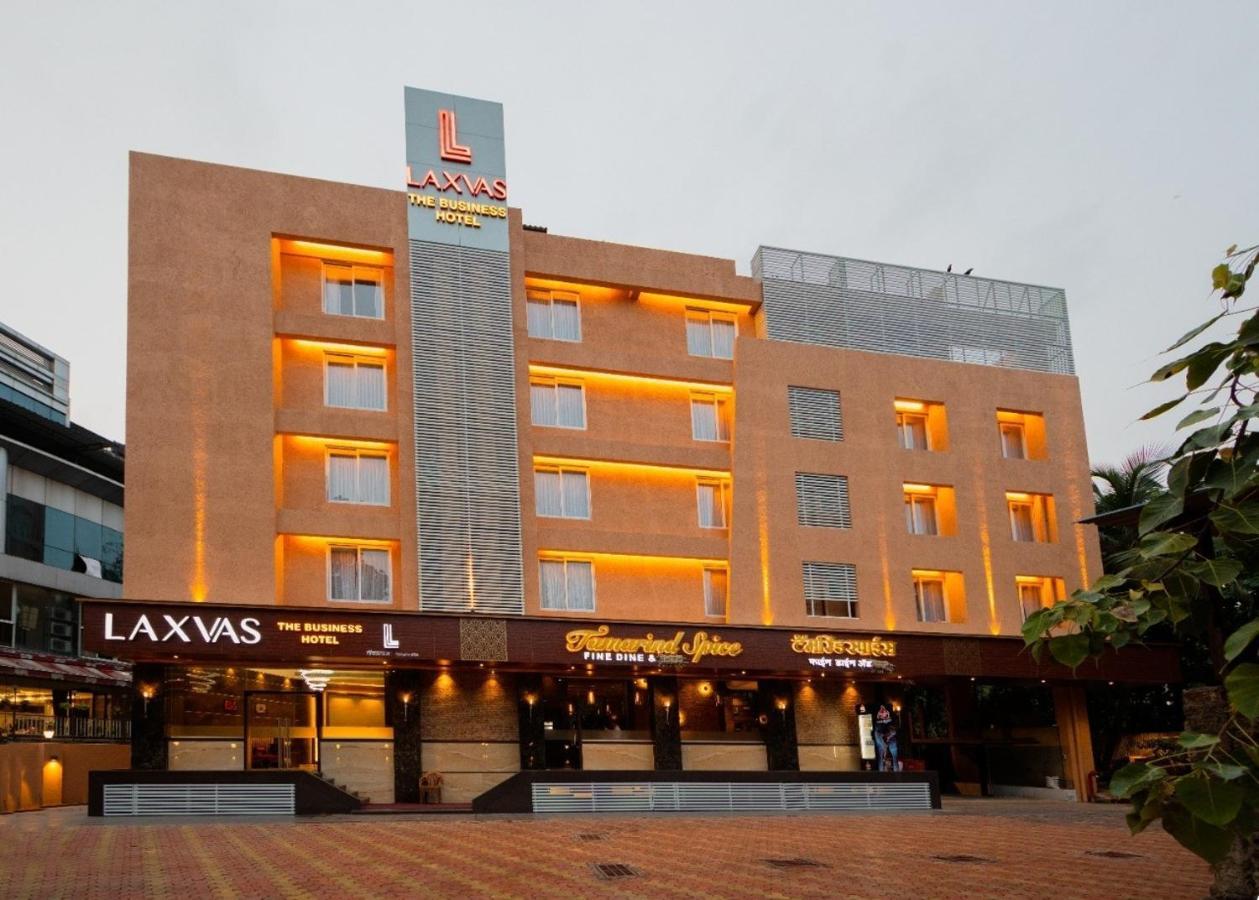 Hotel Laxvas Thane Extérieur photo