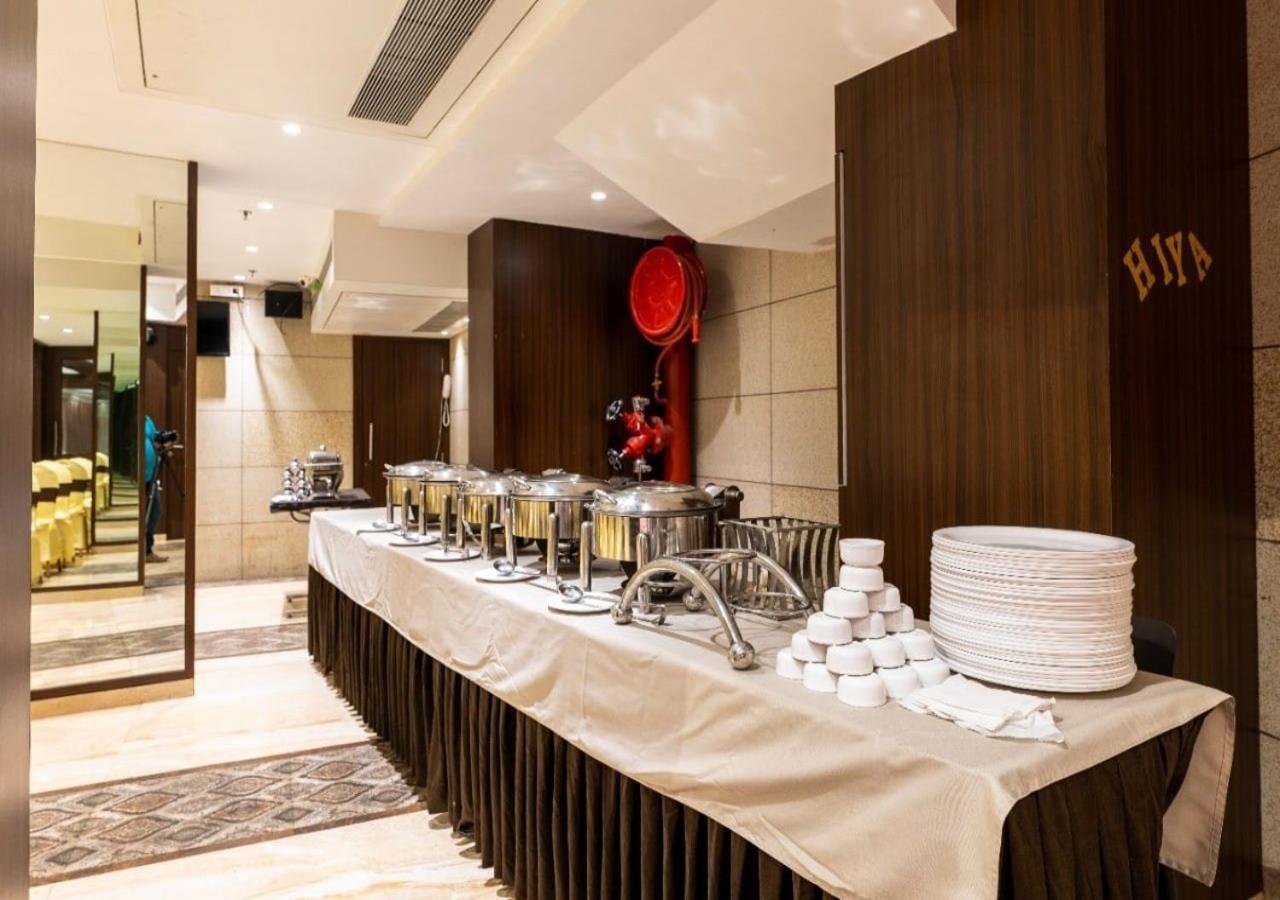 Hotel Laxvas Thane Extérieur photo
