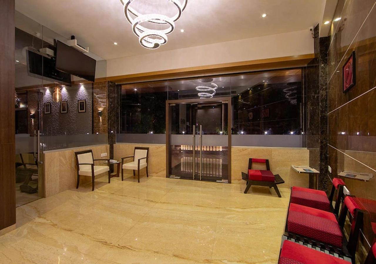 Hotel Laxvas Thane Extérieur photo