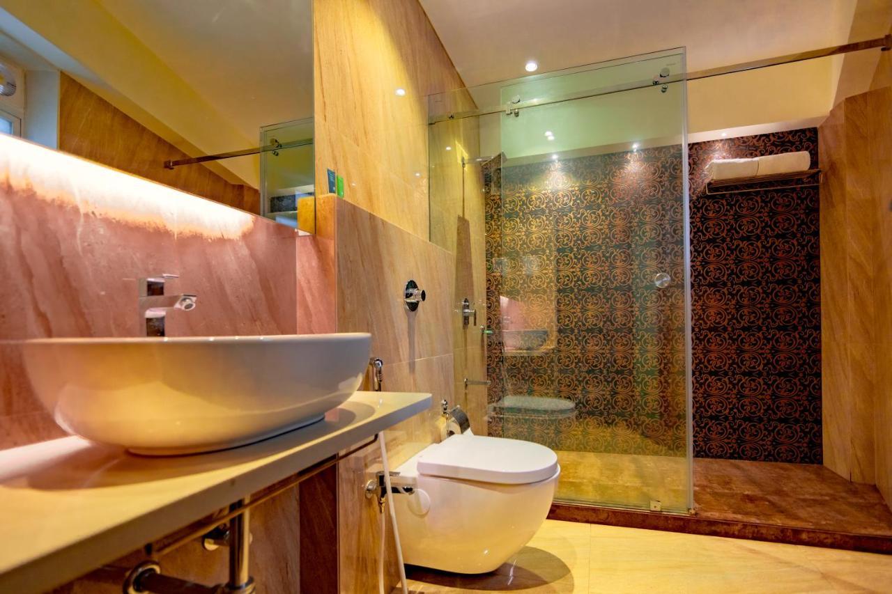 Hotel Laxvas Thane Extérieur photo